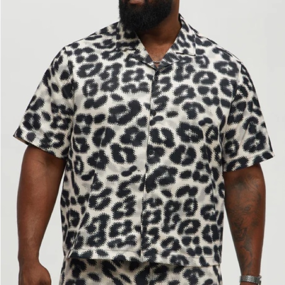 NovaMen Pixel Surge Cuban Collar Short Sleeve Shirt - Cream/combo size 3XL.